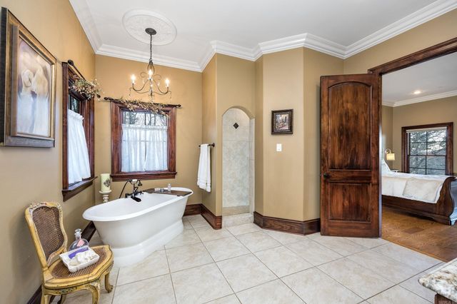 6916 Westridge Road, Roland, AR 72135