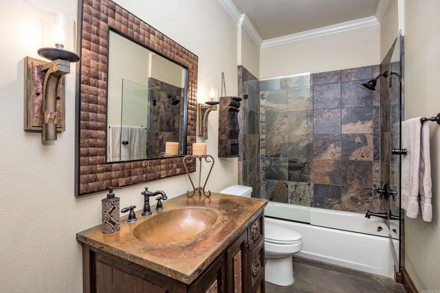 6916 Westridge Road, Roland, AR 72135