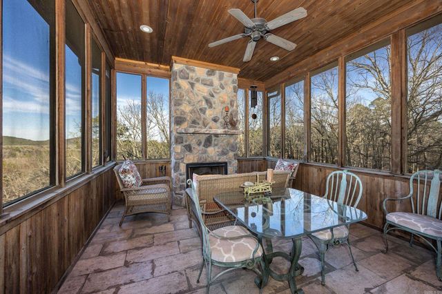 6916 Westridge Road, Roland, AR 72135