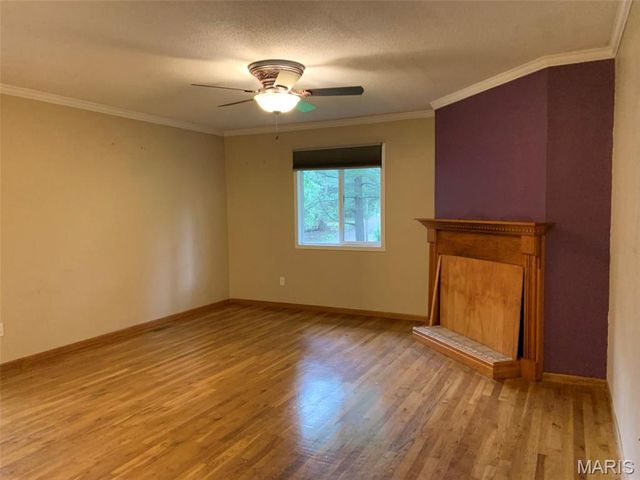 431 Westlake Drive, St Clair, MO 63077