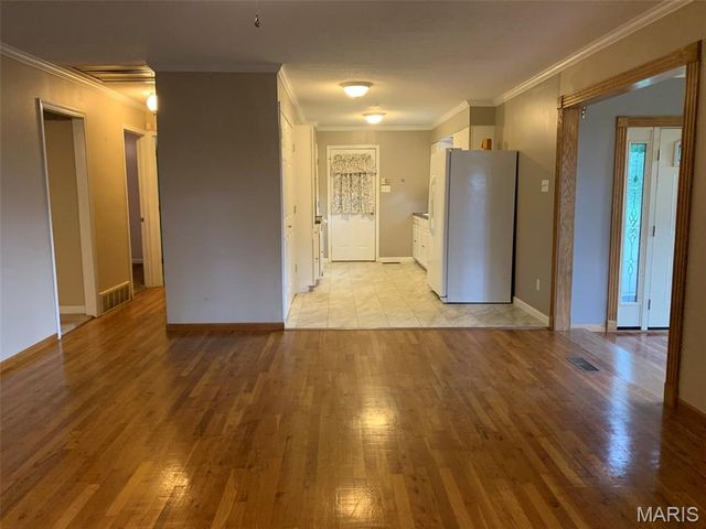 431 Westlake Drive, St Clair, MO 63077