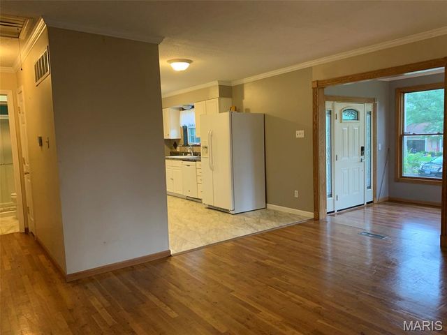 431 Westlake Drive, St Clair, MO 63077