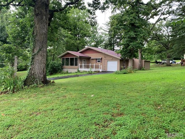 431 Westlake Drive, St Clair, MO 63077