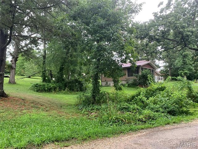 431 Westlake Drive, St Clair, MO 63077