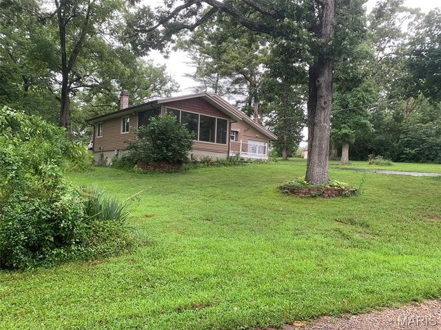 431 Westlake Drive, St Clair, MO 63077