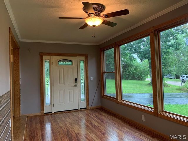 431 Westlake Drive, St Clair, MO 63077