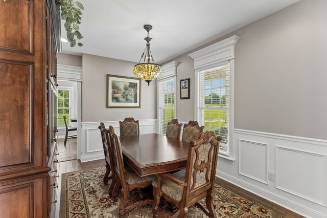 4294 Trousdale Ln, Columbia, TN 38401