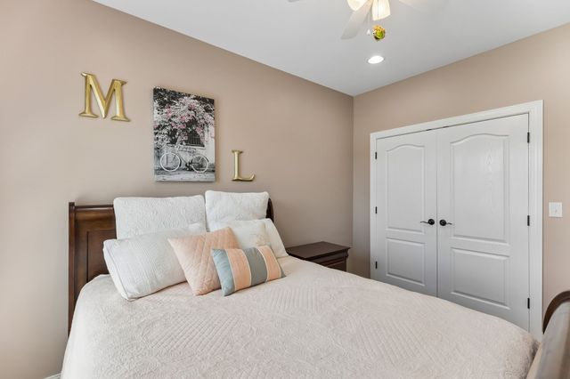 4294 Trousdale Ln, Columbia, TN 38401