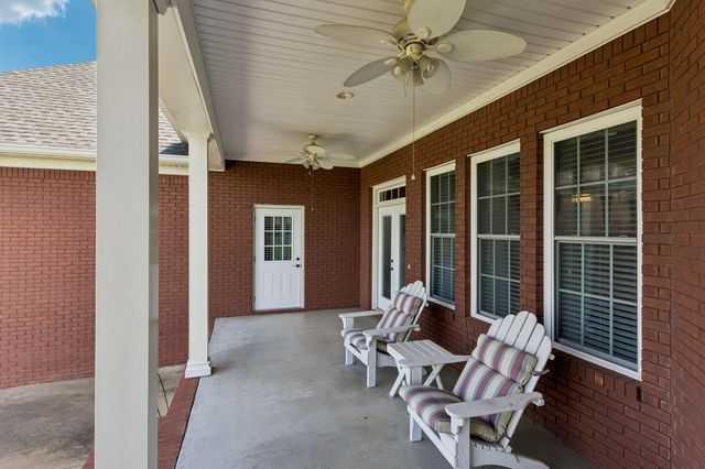 4294 Trousdale Ln, Columbia, TN 38401