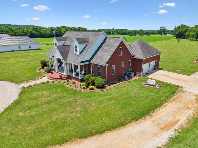4294 Trousdale Ln, Columbia, TN 38401