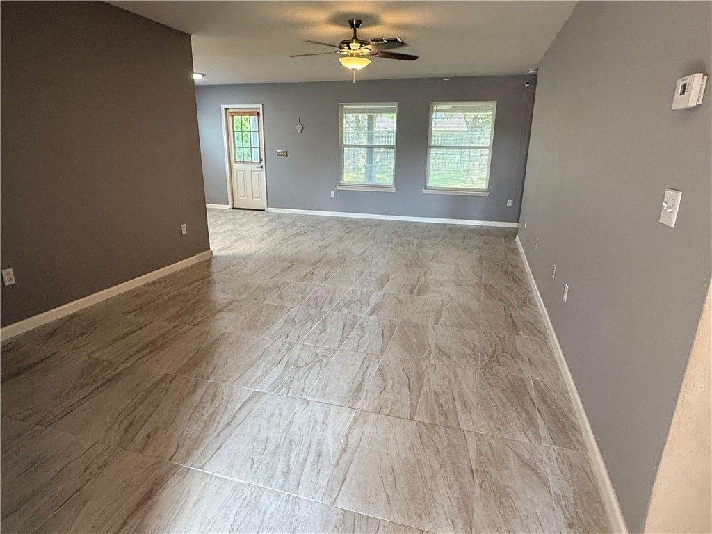 1210 Sacramento, Portland, TX 78374 — photo 3