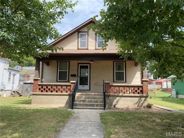 217 W 6th Street, Hermann, MO 65041