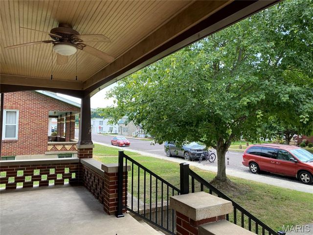 217 W 6th Street, Hermann, MO 65041
