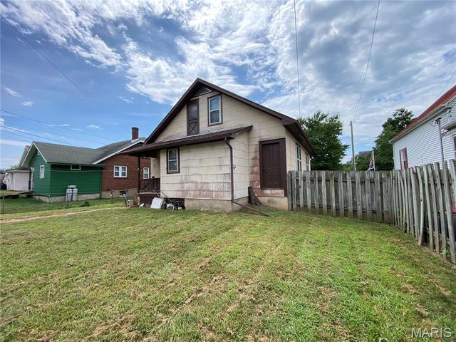 217 W 6th Street, Hermann, MO 65041