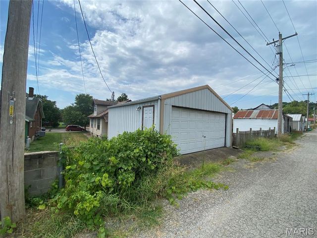 217 W 6th Street, Hermann, MO 65041