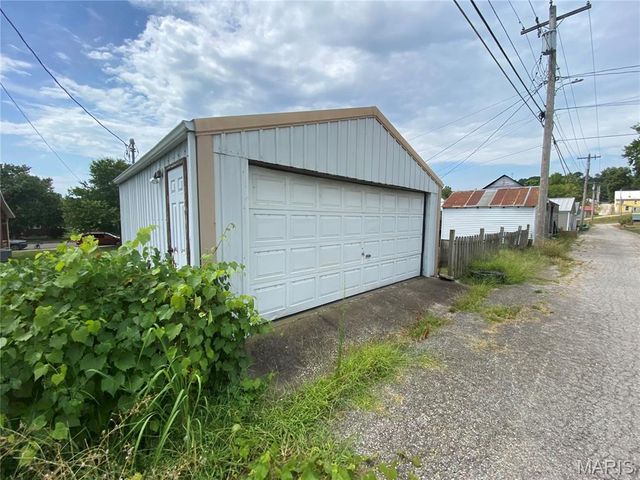 217 W 6th Street, Hermann, MO 65041