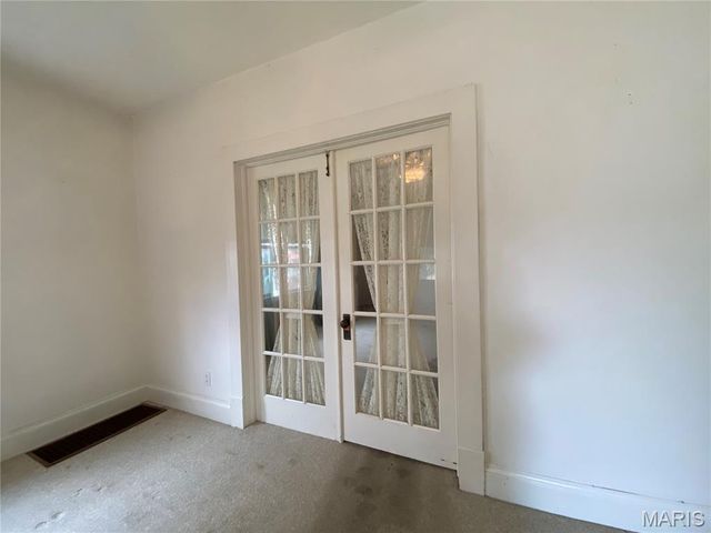 217 W 6th Street, Hermann, MO 65041