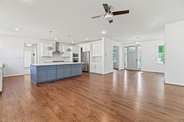 4912 Singing Bird Dr, Moseley, VA 23120