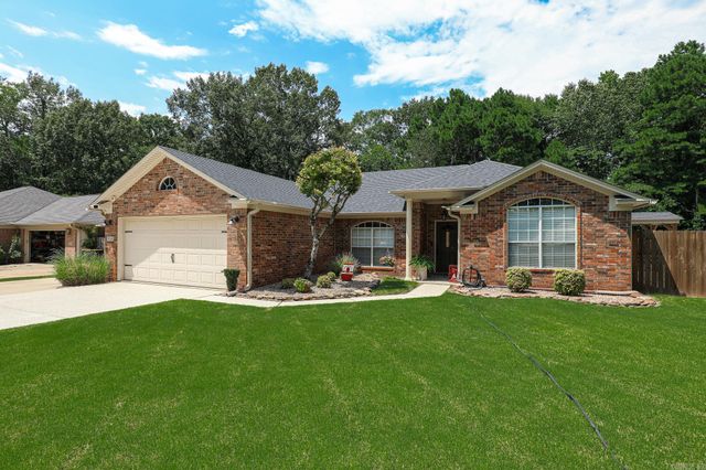 704 SHEFFIELD Drive, Bryant, AR 72022