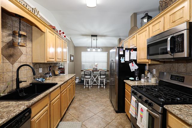 704 SHEFFIELD Drive, Bryant, AR 72022