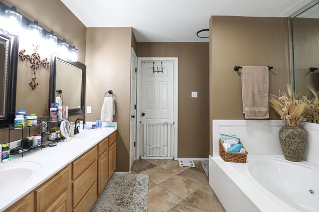 704 SHEFFIELD Drive, Bryant, AR 72022