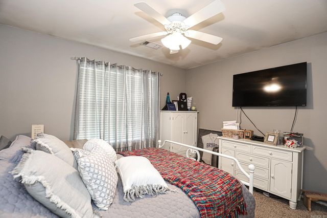 704 SHEFFIELD Drive, Bryant, AR 72022