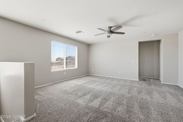 14035 E Red Pine Place, Vail, AZ 85641