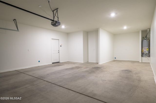 14035 E Red Pine Place, Vail, AZ 85641