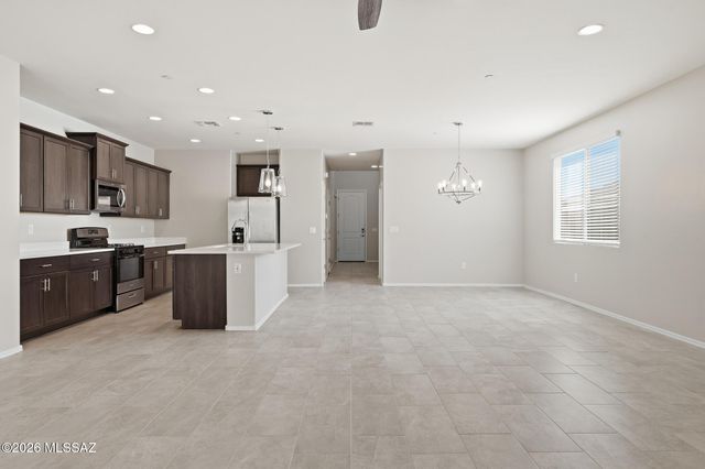 14035 E Red Pine Place, Vail, AZ 85641