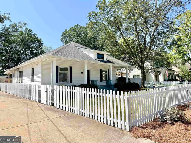 1596 Mercer Avenue, College Park, GA 30337