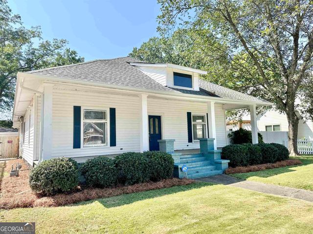 1596 Mercer Avenue, College Park, GA 30337