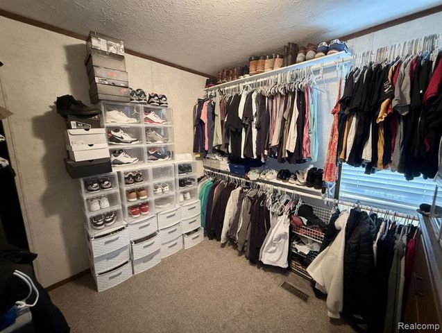1576 Ocher St., Novi, MI 48374