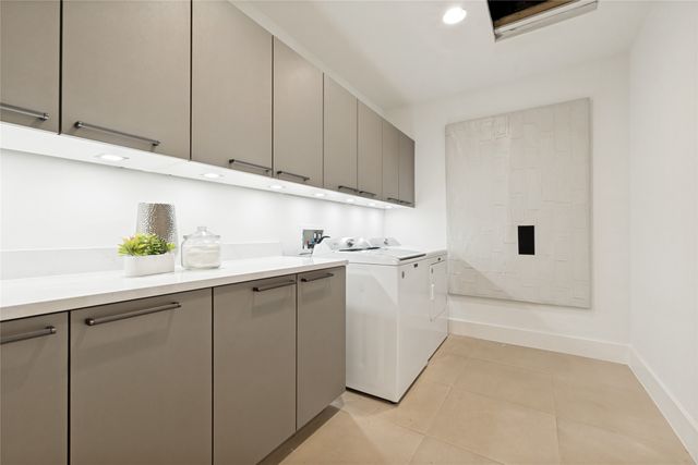 2025 Woodall Rodgers Freeway 23, Dallas, TX 75201