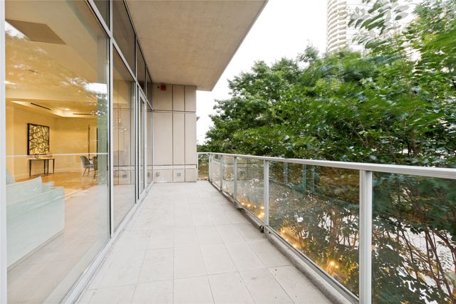 2025 Woodall Rodgers Freeway 23, Dallas, TX 75201