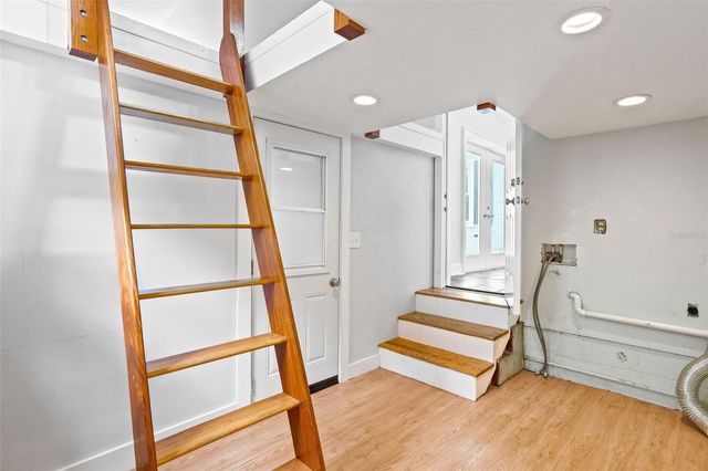 205 GARDEN CIRCLE N, Dunedin, FL 34698