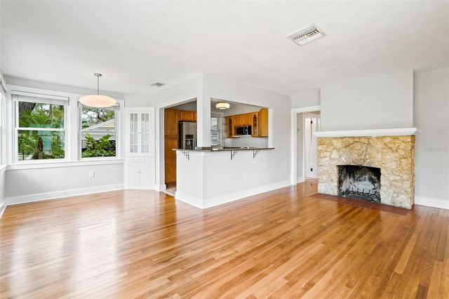 205 GARDEN CIRCLE N, Dunedin, FL 34698