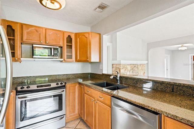 205 GARDEN CIRCLE N, Dunedin, FL 34698