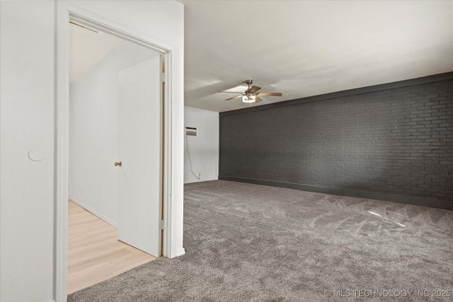 1719 SE Hilltop Drive, Bartlesville, OK 74006