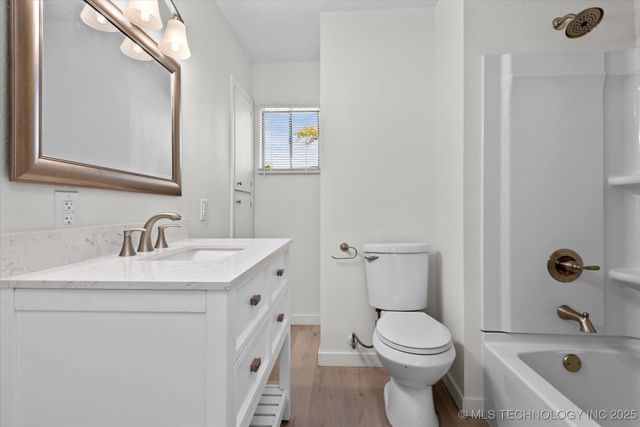 1719 SE Hilltop Drive, Bartlesville, OK 74006