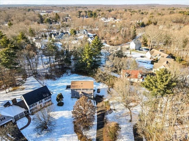 10 Hazelwood Ct, Attleboro, MA 02703