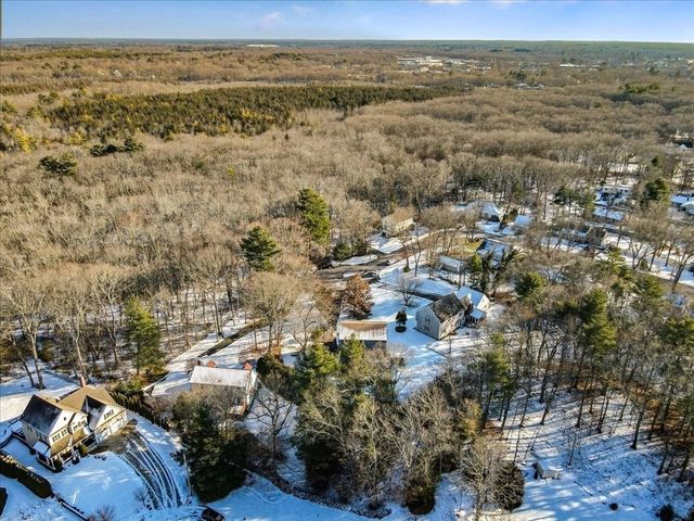 10 Hazelwood Ct, Attleboro, MA 02703