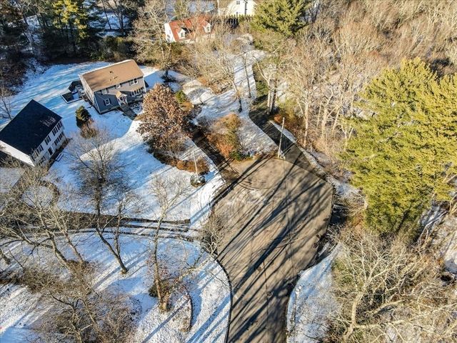 10 Hazelwood Ct, Attleboro, MA 02703