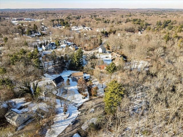 10 Hazelwood Ct, Attleboro, MA 02703