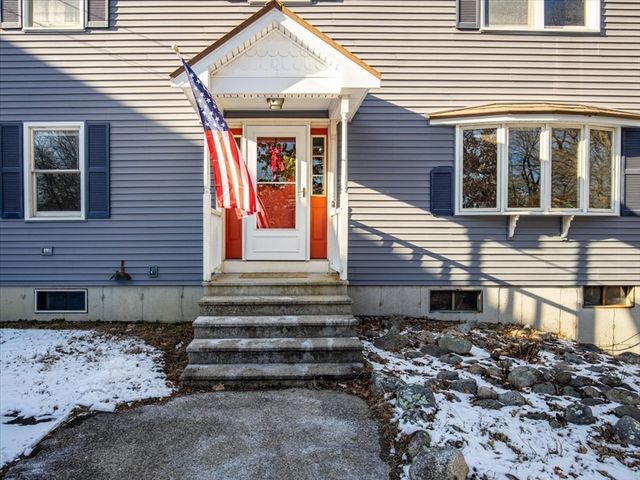 10 Hazelwood Ct, Attleboro, MA 02703