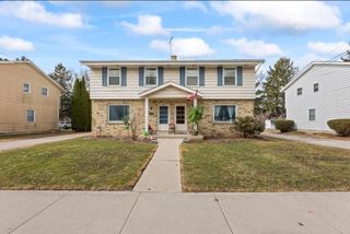 1558 White Rock AVENUE #1560, Waukesha, WI 53188