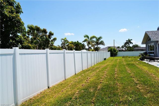 211 SW 47th ST, Cape Coral, FL 33914