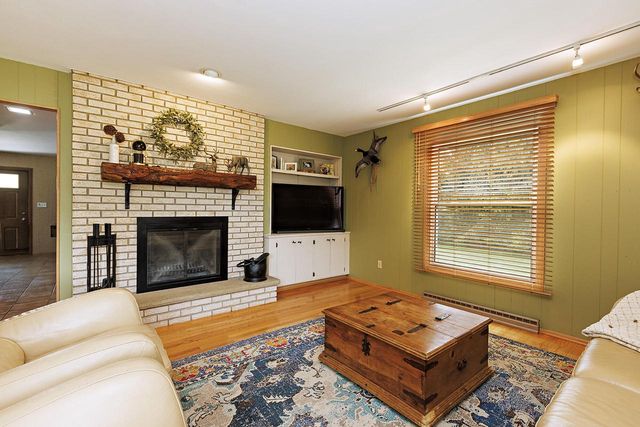 4 Cherrywood COURT, Wind Point, WI 53402