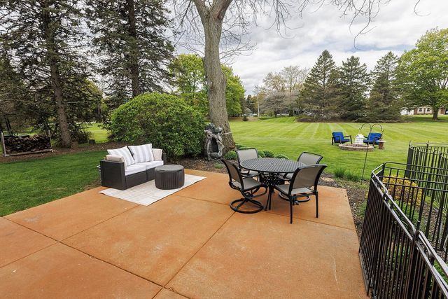 4 Cherrywood COURT, Wind Point, WI 53402