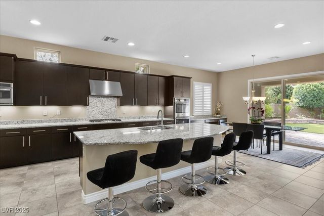 11 Carolina Cherry Drive, Las Vegas, NV 89141