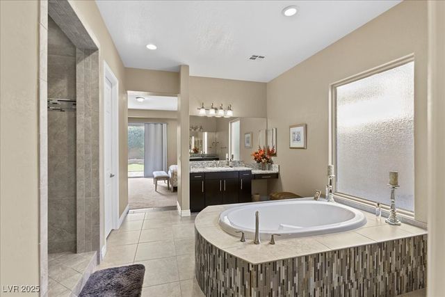 11 Carolina Cherry Drive, Las Vegas, NV 89141